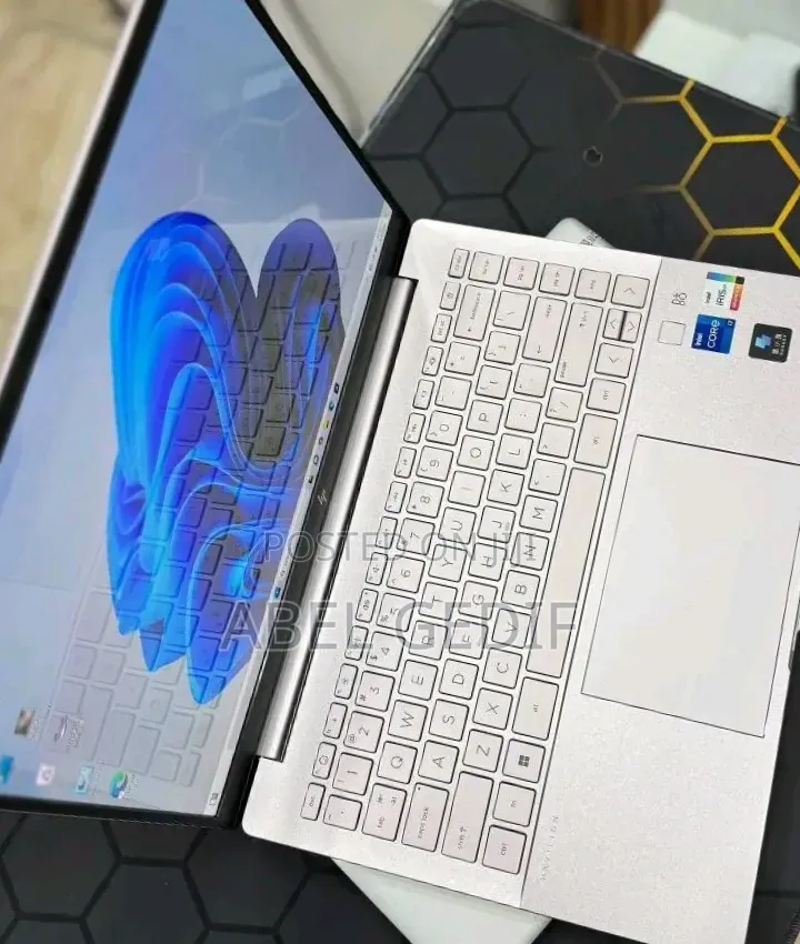 New Laptop HP Pavilion 14 16GB Intel Core i7 SSD 1T