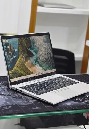 New Laptop HP EliteBook 840 G8 16GB AMD Ryzen 7 SSD 512GB