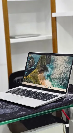 New Laptop HP EliteBook 840 G8 16GB AMD Ryzen 7 SSD 512GB