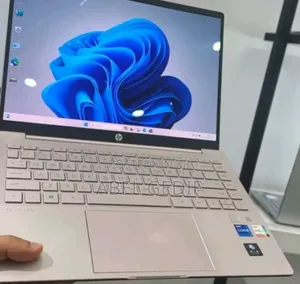 New Laptop HP Pavilion 14 16GB Intel Core i7 SSD 1T