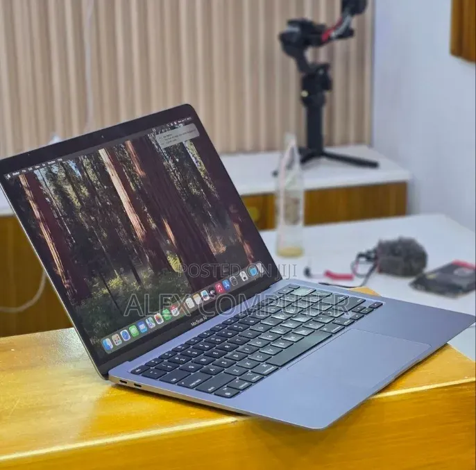 New Laptop Apple MacBook Air 2020 M1 16GB Apple M1 SSD 256GB