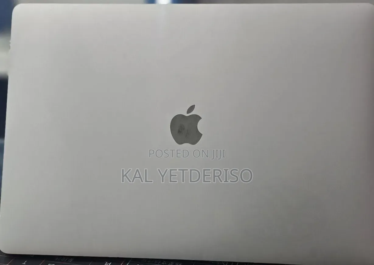 New Laptop Apple MacBook Pro 2019 32GB Intel Core i9 SSD 1T