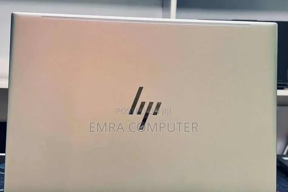 New Laptop HP EliteBook 860 G10 32GB Intel Core i7 SSD 1T