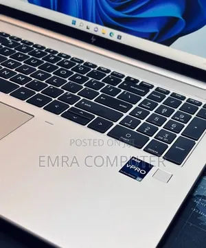 New Laptop HP EliteBook 860 G10 32GB Intel Core i7 SSD 1T