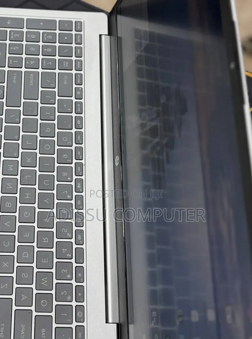 New Laptop HP EliteBook 840 G10 16GB Intel Core i7 SSD 512GB