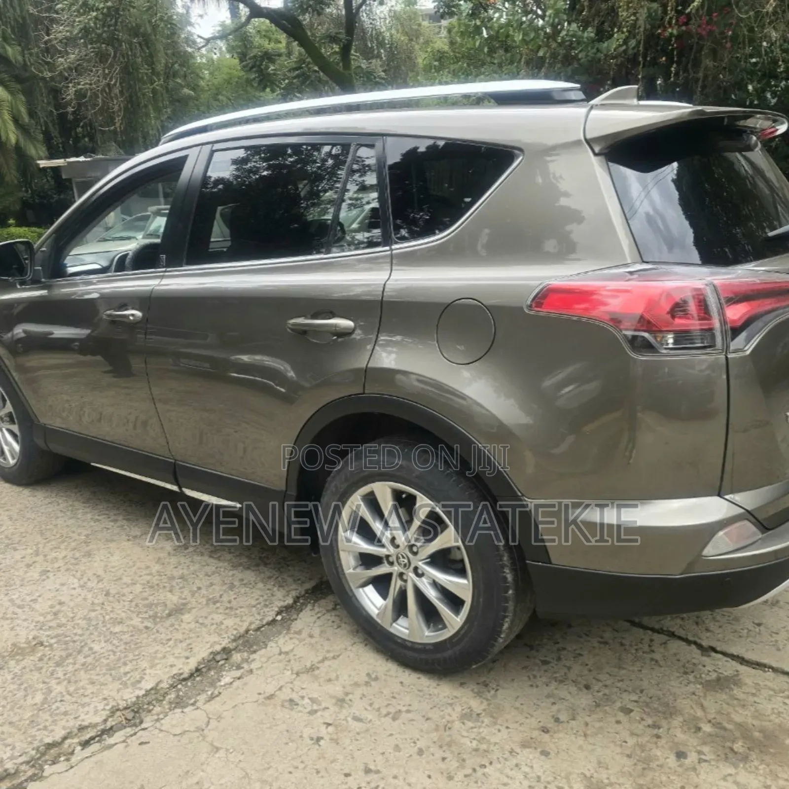 Toyota RAV4 2018 Gray