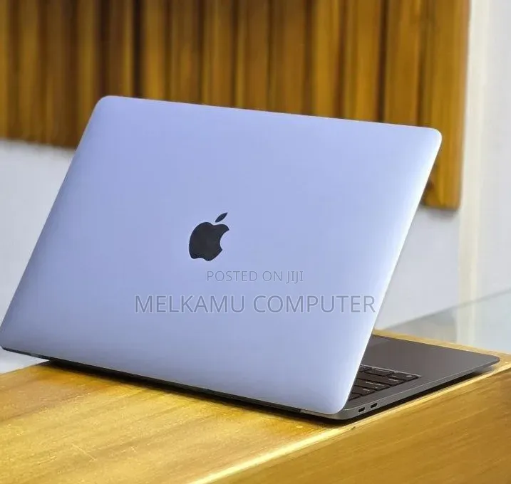 New Laptop Apple MacBook Air 2020 M1 16GB Apple M1 SSD 256GB