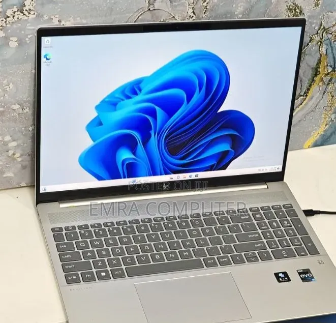 New Laptop HP 15 16GB Intel Core i7 SSD 512GB