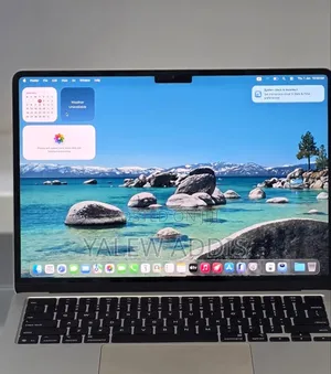 New Laptop Apple MacBook Air 2025 M4 16GB Apple M4 SSD 256GB