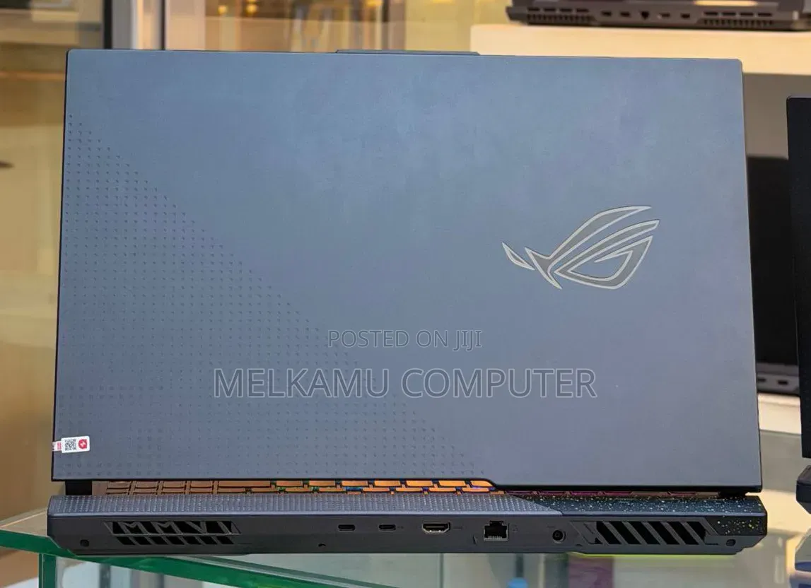 New Laptop Asus ROG Strix G17 16GB AMD Ryzen 9 SSD 1T