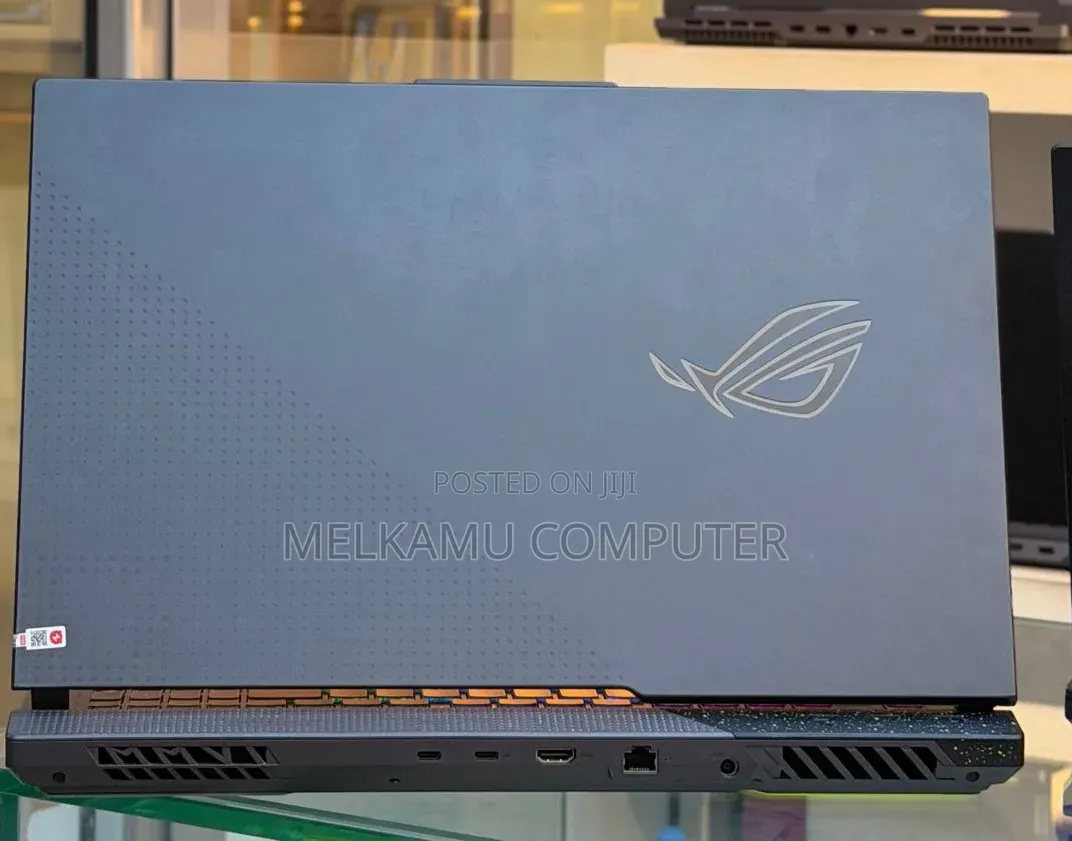 New Laptop Asus ROG Strix G17 16GB AMD Ryzen 9 SSD 1T