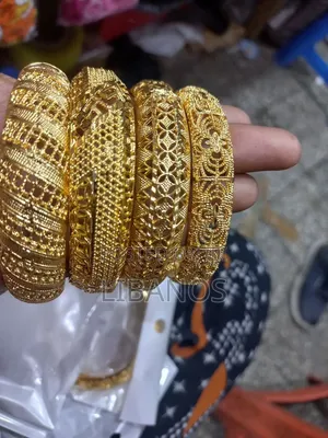 Golden Color የእጅ አምባር