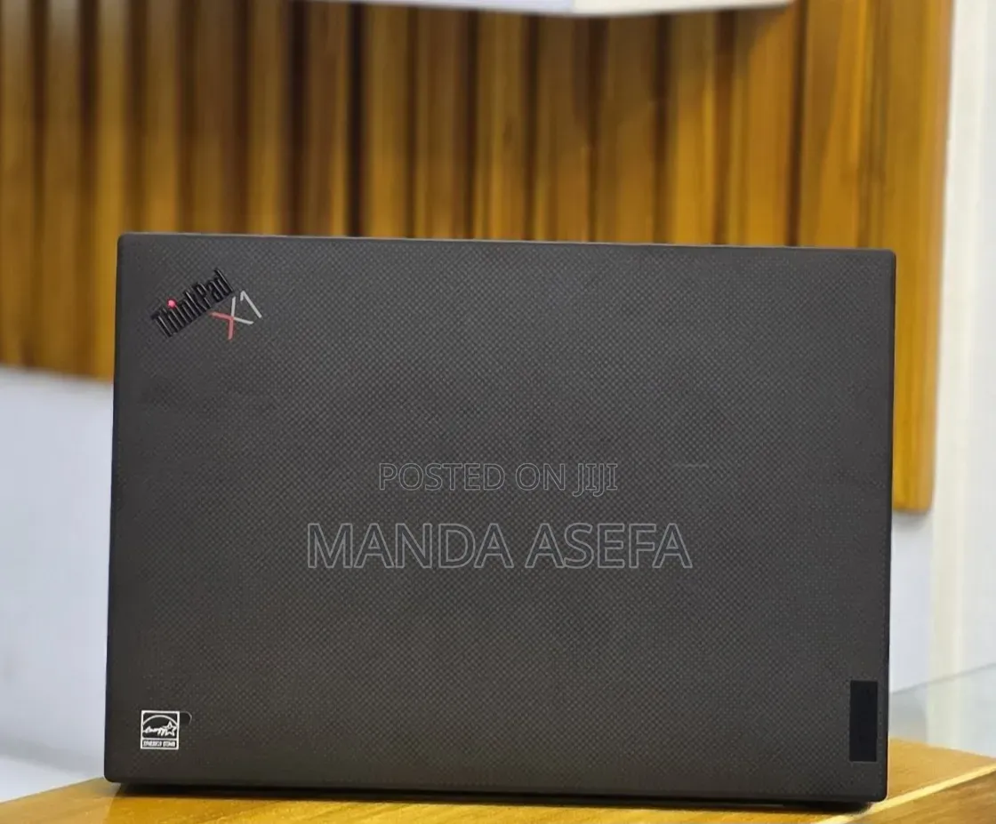 New Laptop Lenovo ThinkPad X1 Carbon 16GB Intel Core i7 SSD 512GB