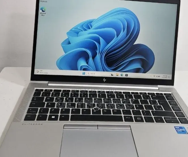 New Laptop HP EliteBook 840 G8 16GB Intel Core i5 SSHD (Hybrid) 512GB