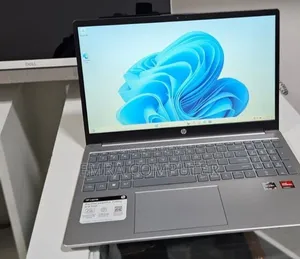 New Laptop HP 16GB AMD Ryzen 5 SSD 256GB
