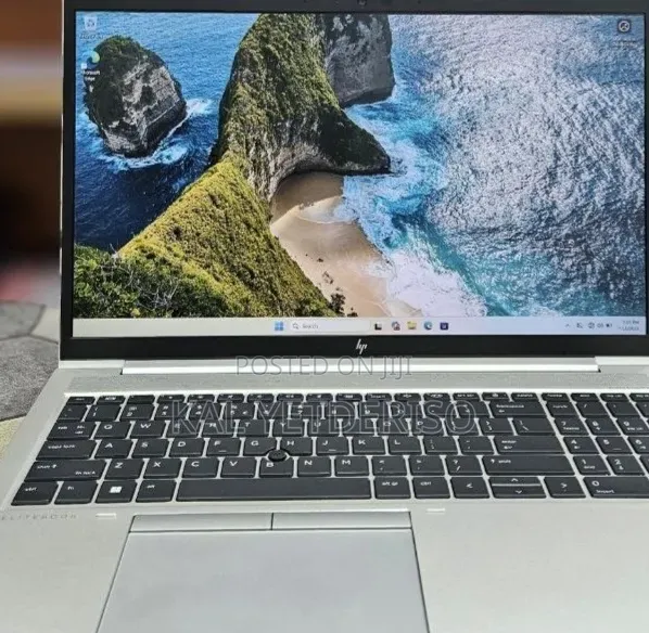 New Laptop HP EliteBook 840 G8 16GB Intel Core i5 SSHD (Hybrid) 512GB