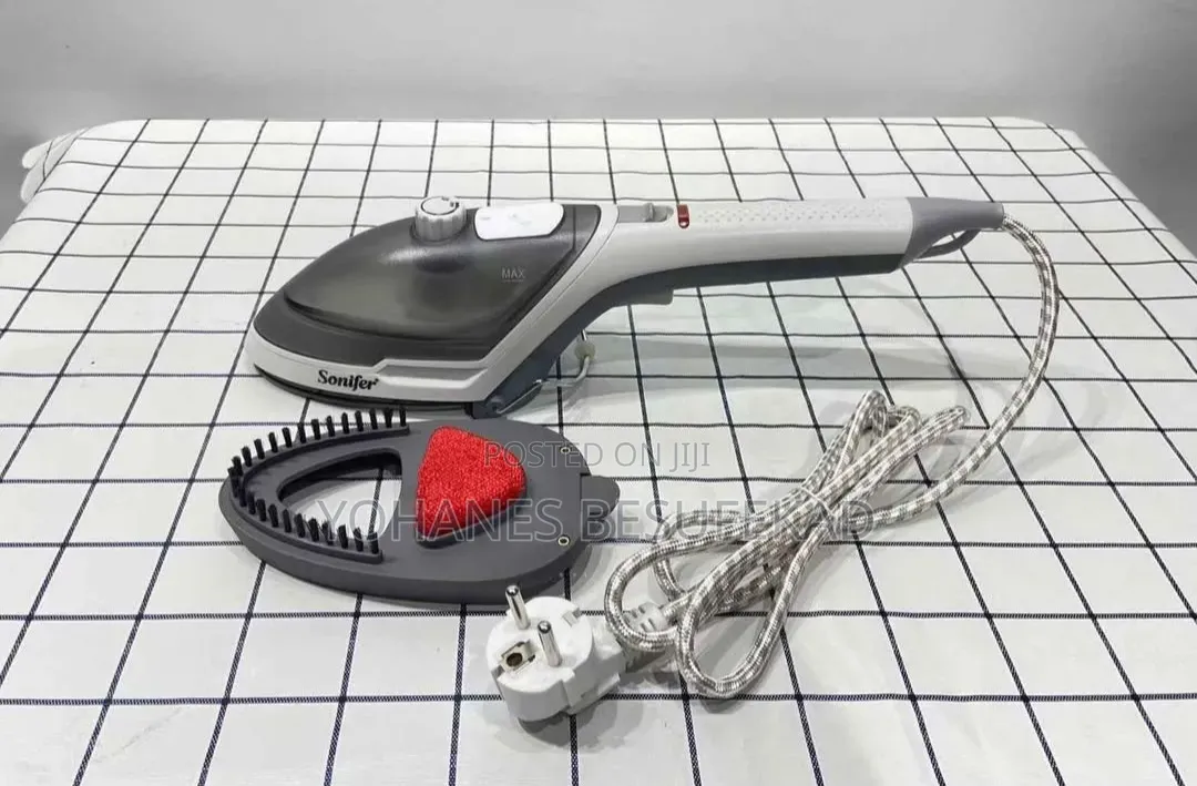 Sonifer Steam Iron