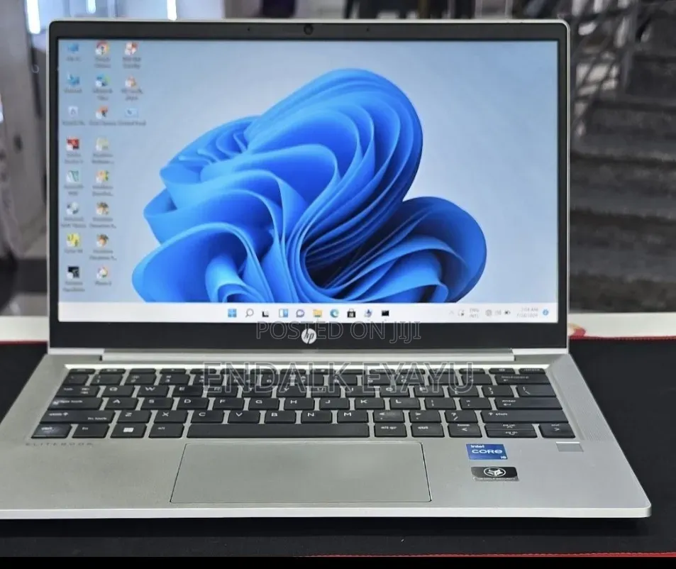 New Laptop HP EliteBook 830 G9 16GB Intel Core i5 SSD 512GB