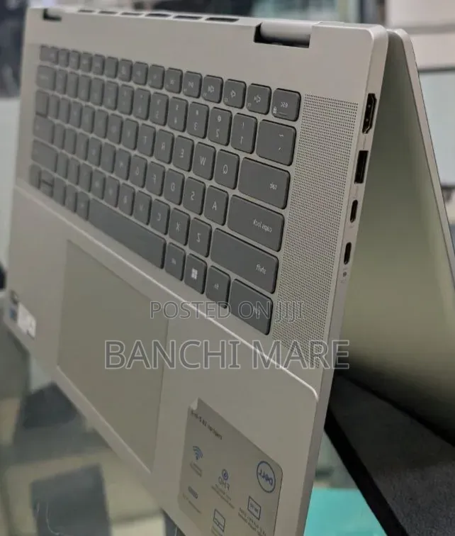 New Laptop Dell Inspiron 16 5620 16GB Intel Core i7 SSD 1T
