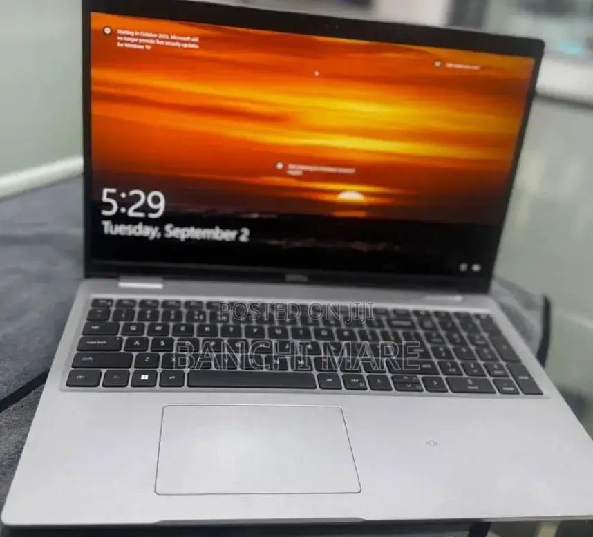 New Laptop Dell Precision 15 3520 32GB Intel Core i7 SSD 1T