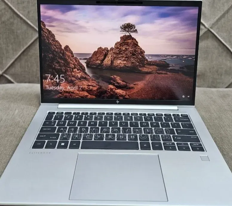 New Laptop HP EliteBook 840 G10 16GB Intel Core i7 SSD 512GB