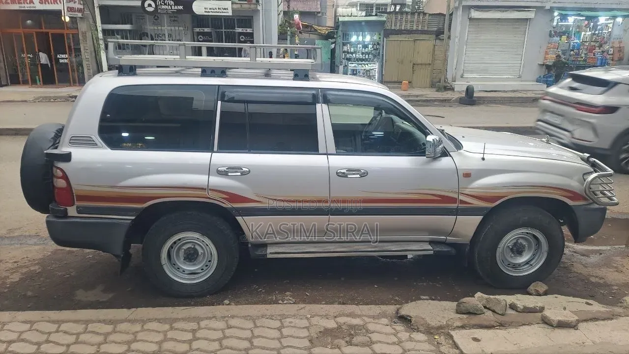 Toyota Land Cruiser 2005 Blue