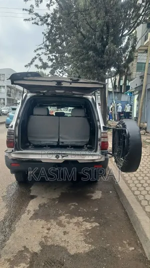 Toyota Land Cruiser 2005 Blue