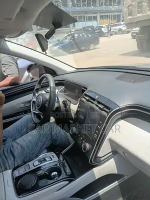 Hyundai Tucson SE 2023 Brown