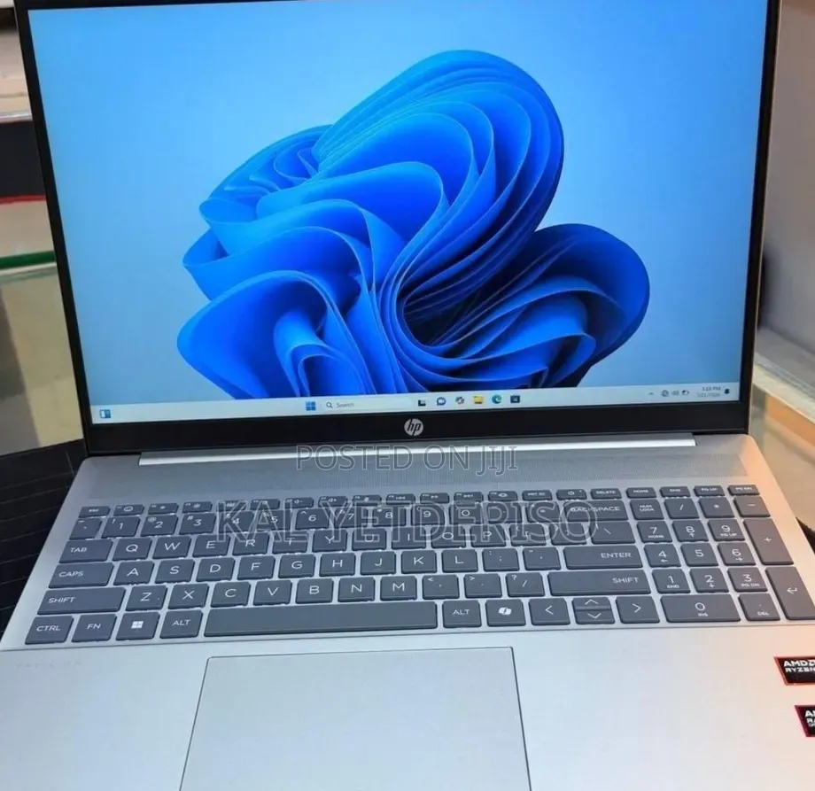 New Laptop HP Pavilion 15 16GB Intel Core i7 SSD 1T