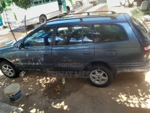 Toyota Carina E 1998
