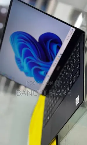 New Laptop Dell XPS 13 8GB Intel Core i7 SSD 512GB