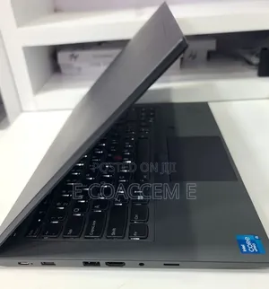 New Laptop Lenovo 16GB Intel Core i5 SSD 512GB
