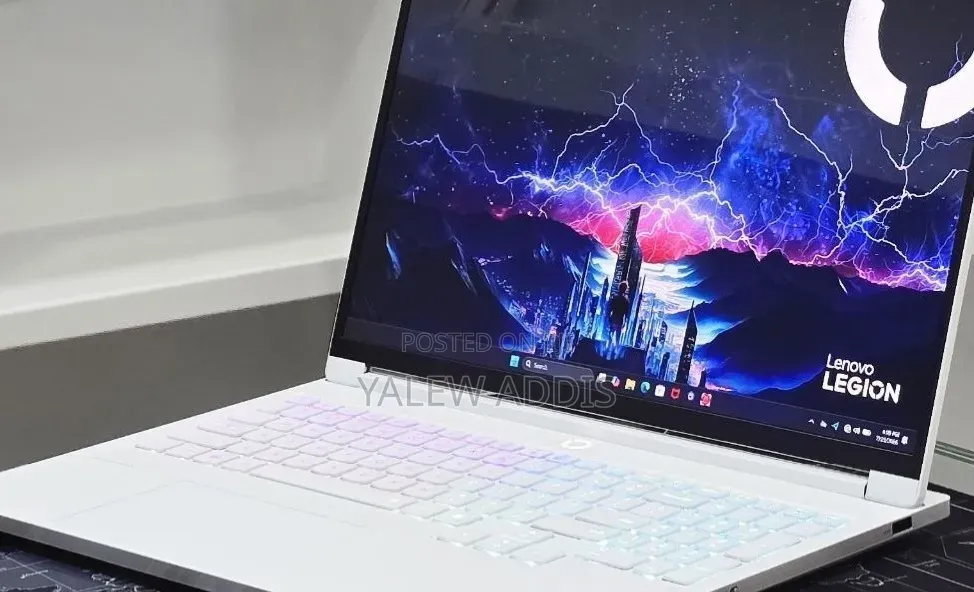 New Laptop Lenovo Legion 7 16GB Intel Core i7 SSD 512GB