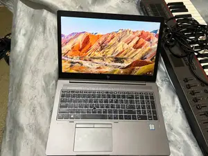 Laptop HP ZBook Studio G5 32GB Intel Core i7 SSD 512GB