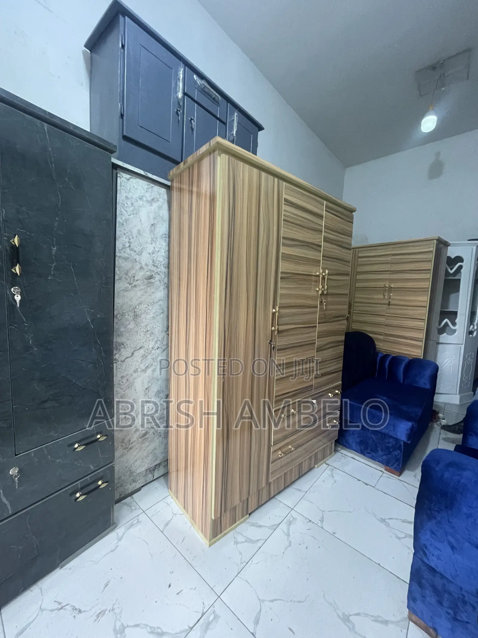 Closet New Fully Laminate