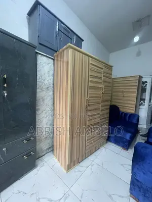 Closet New Fully Laminate
