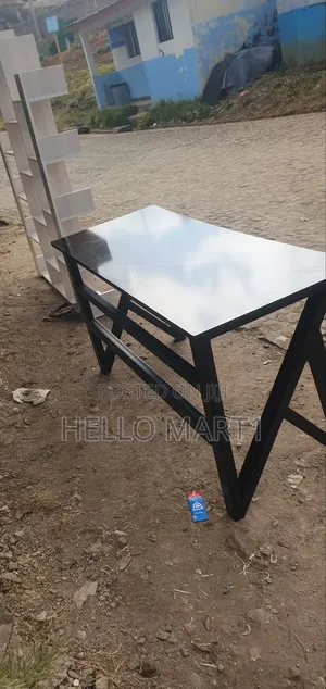 Simlle Table