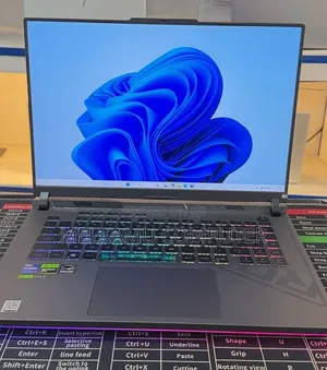 New Laptop Asus ROG Strix G16 16GB Intel Core i9 SSD 1T