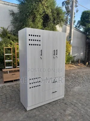 Simple and Affordable Wardrobe