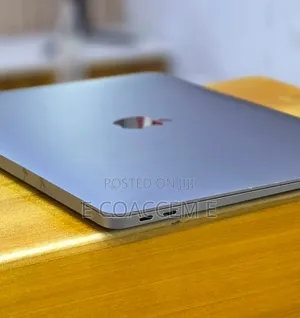 New Laptop Apple MacBook 16GB SSD 256GB