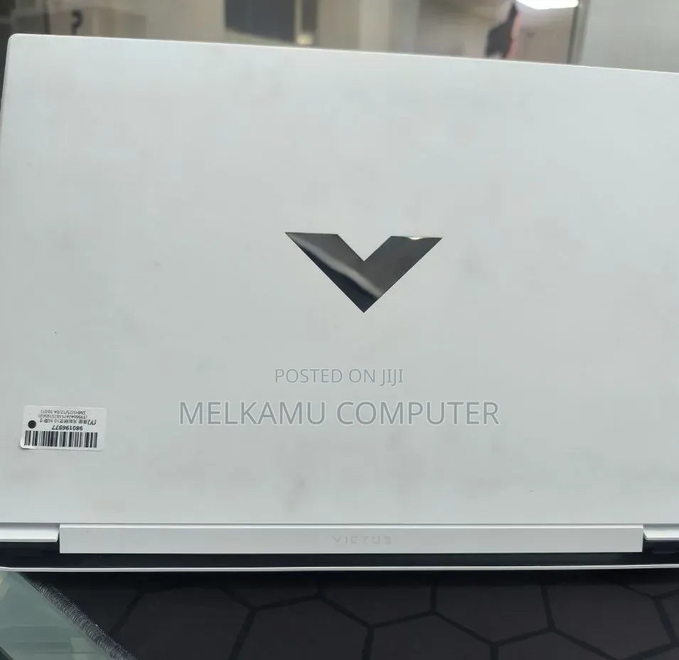 New Laptop HP Victus 16 16GB Intel Core i7 SSD 512GB