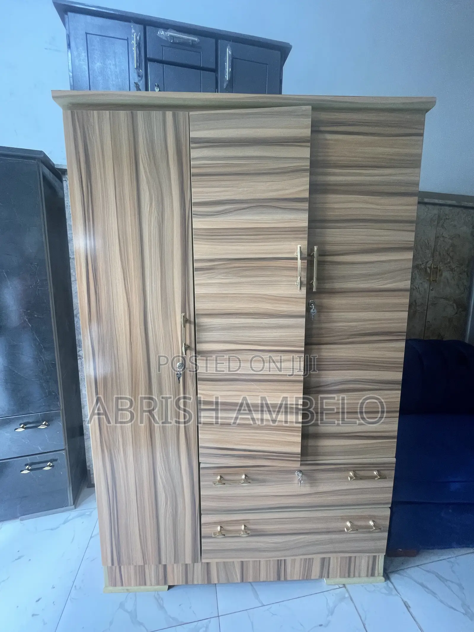 Smart Closet New Design Kum Satin