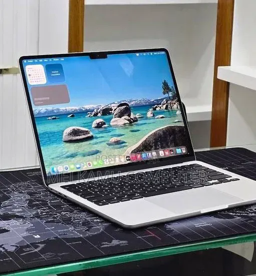 New Laptop Apple MacBook Air 2022 M2 8GB Apple M2 SSD 256GB