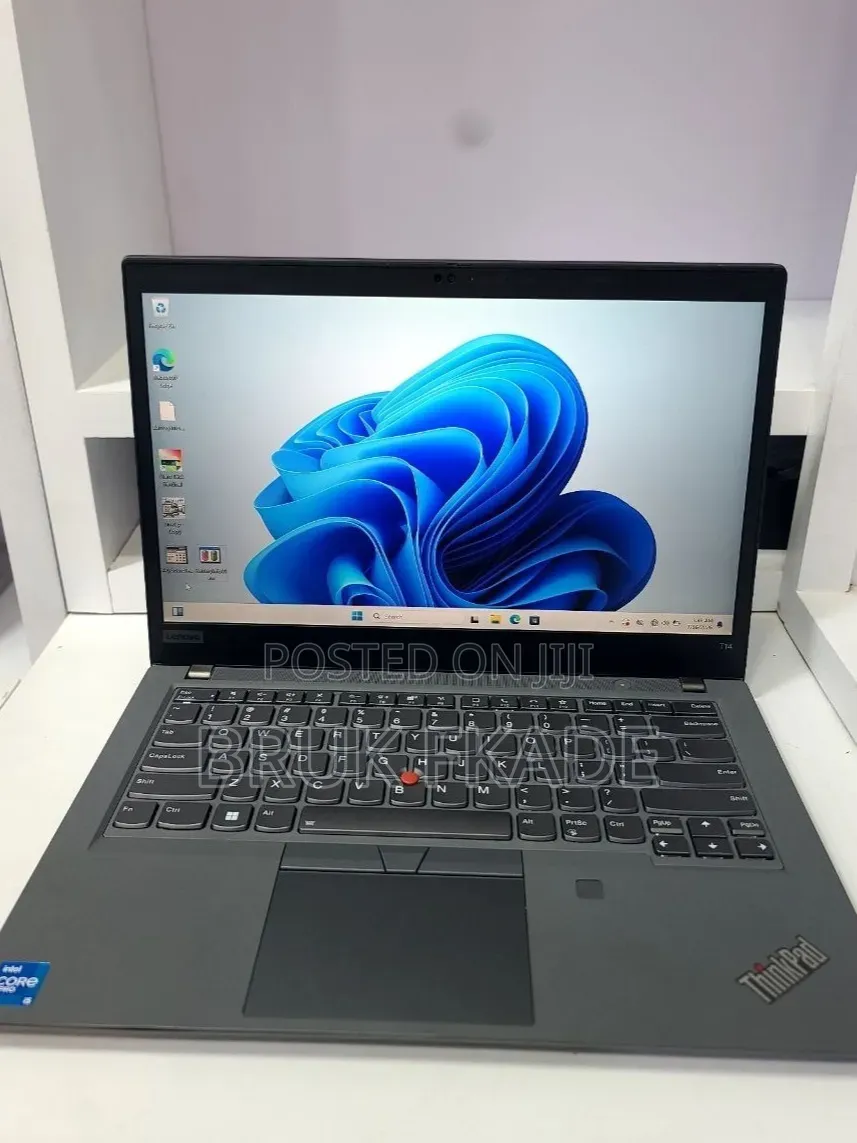 New Laptop Lenovo ThinkPad T14s G4 16GB Intel Core i5 SSD 512GB