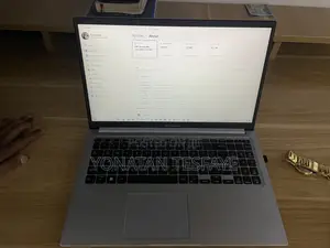 Laptop Asus VivoBook 15 X505BA 16GB Intel Core i7 SSD 512GB