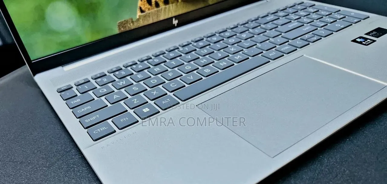 New Laptop HP 16GB Intel Core Ultra 7 SSD 1T