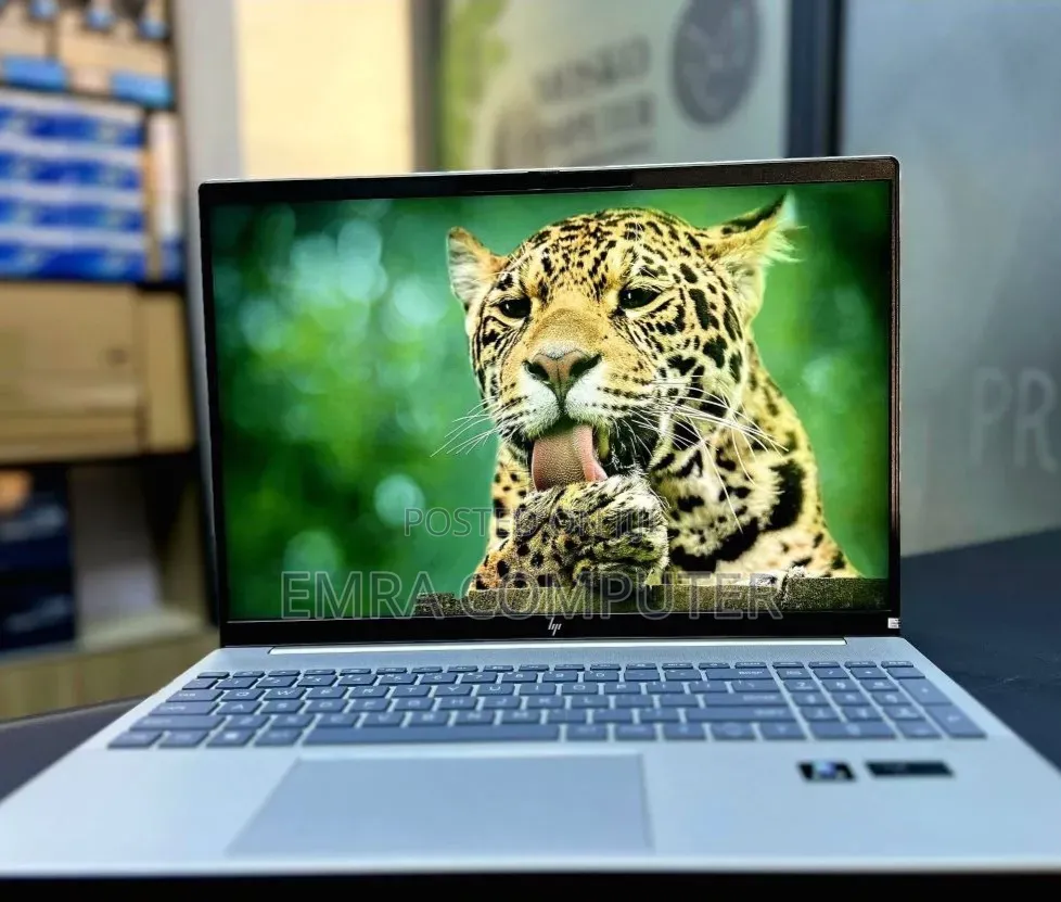New Laptop HP 16GB Intel Core Ultra 7 SSD 1T