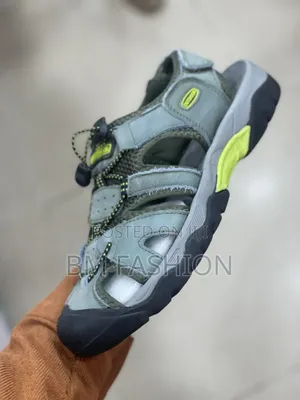 Sandals With Delivery