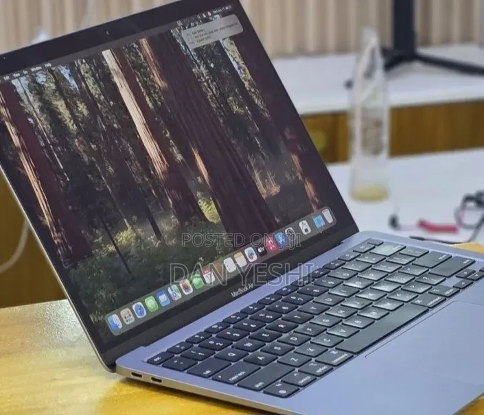 New Laptop Apple MacBook Air 2020 M1 16GB Apple M1 SSD 256GB