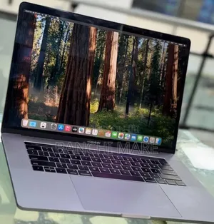 New Laptop Apple MacBook Pro 2019 16GB Intel Core i9 SSD 512GB